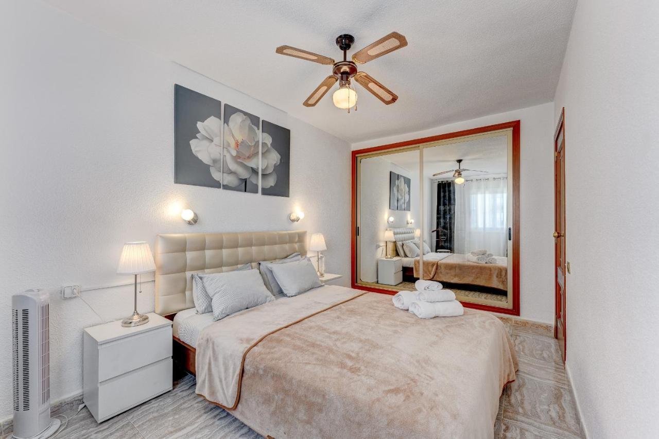Torres Del Sol Beach Front Apartment Ph06 Лос Кристианос Екстериор снимка